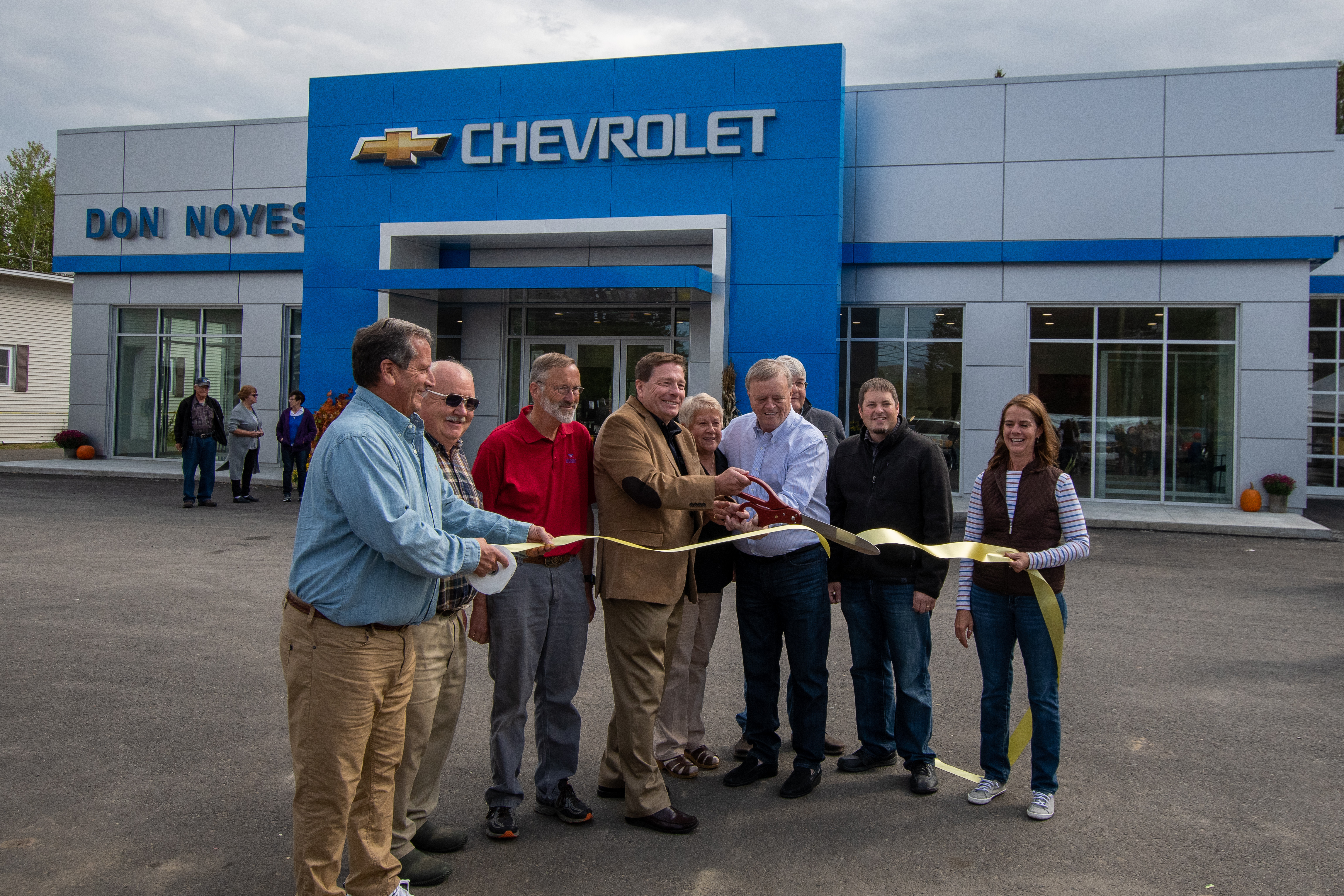 Don Noyes Chevrolet Celebrates Grand Opening