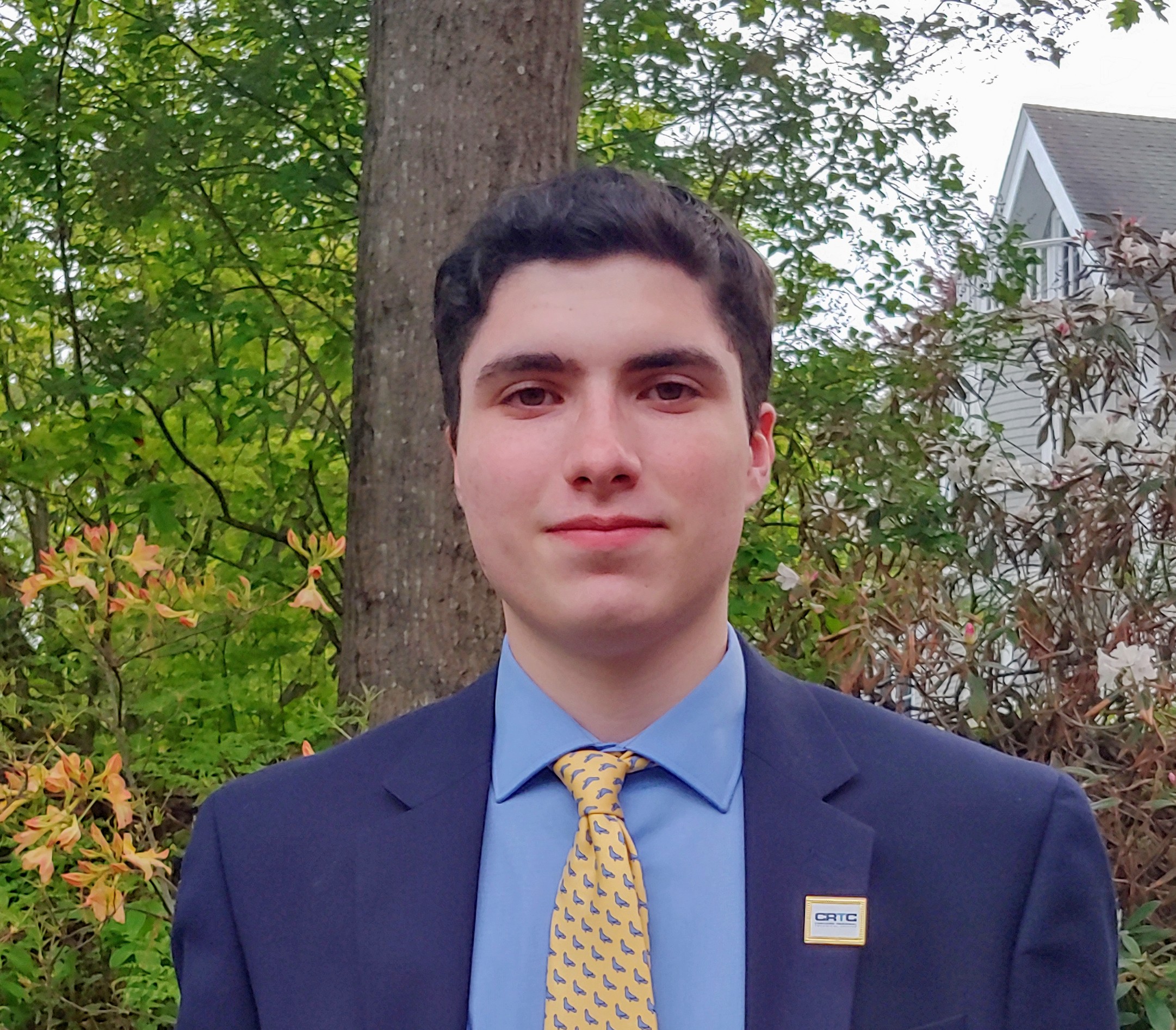 Javier Alvarez Receives the Community College System of New Hampshire Scholarship