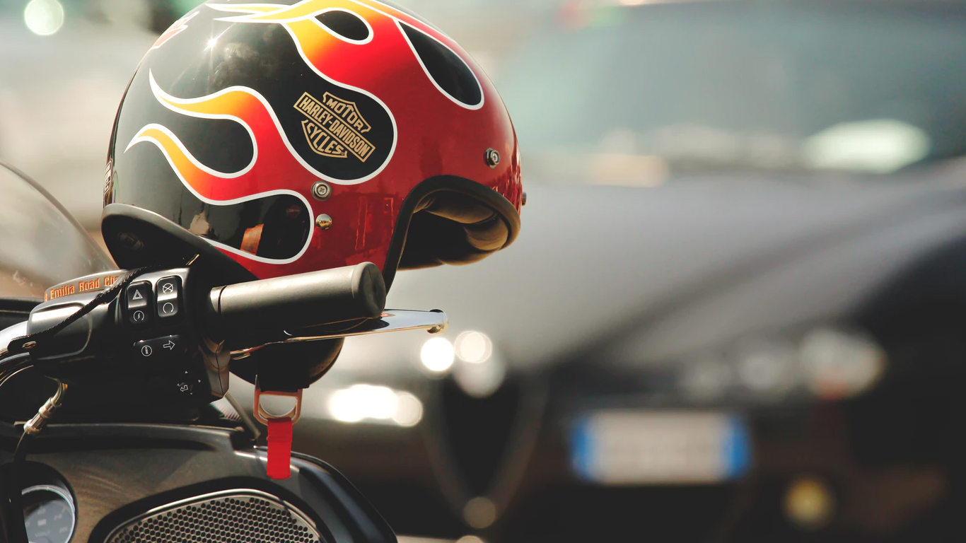 6 Tips to Increase Motorcycle Safety